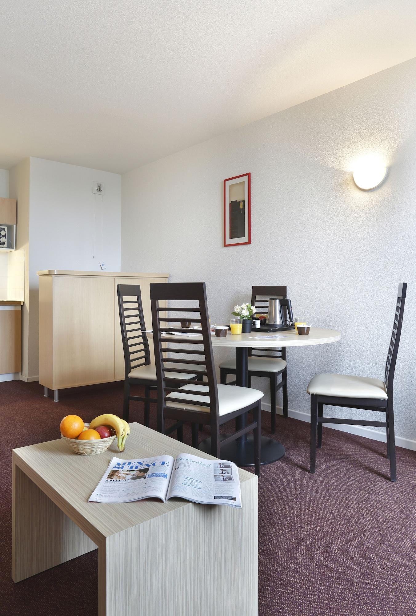 Épernay Comfort Suites & Vacanceole Les Demeures Champenoises מראה חיצוני תמונה