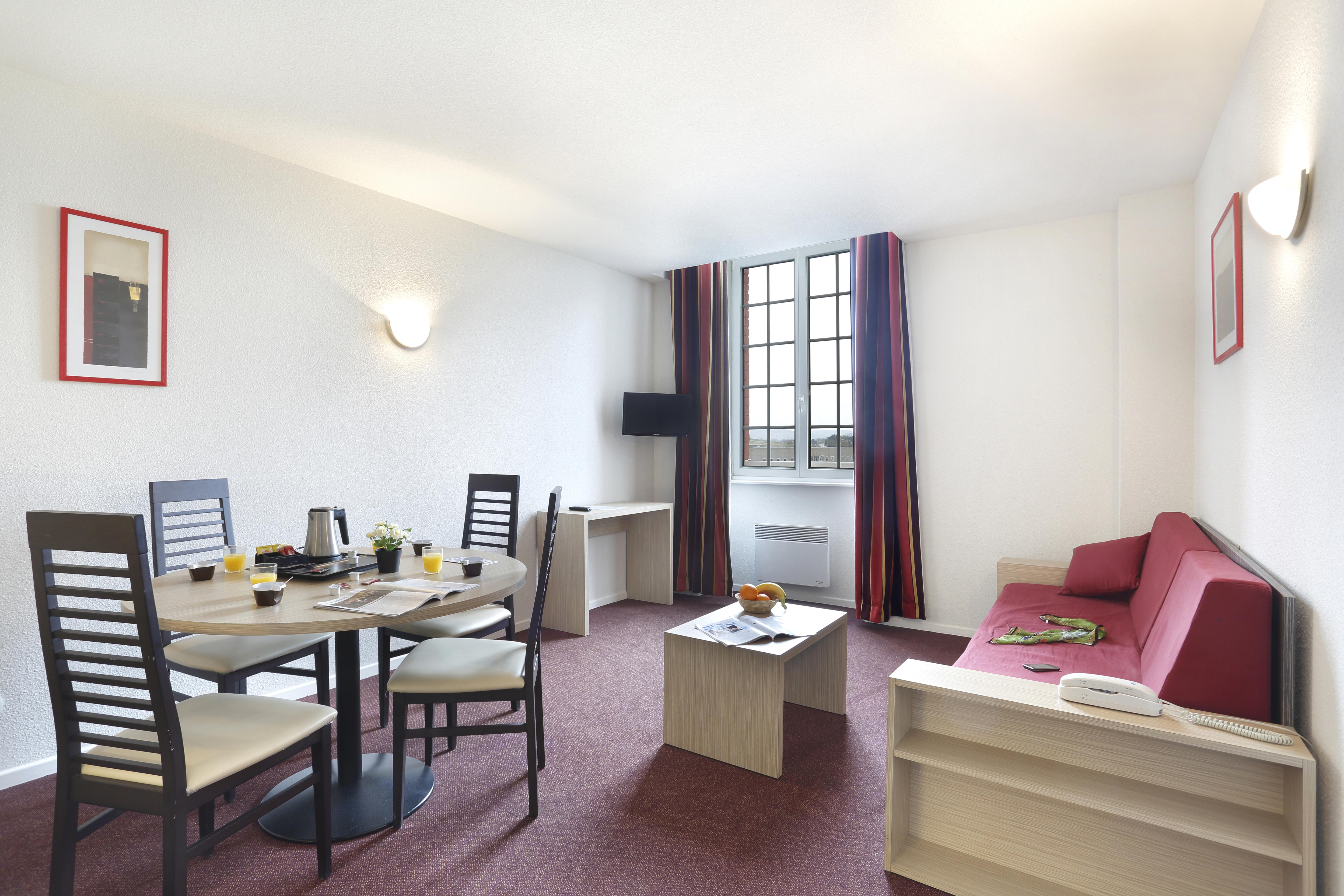 Épernay Comfort Suites & Vacanceole Les Demeures Champenoises מראה חיצוני תמונה