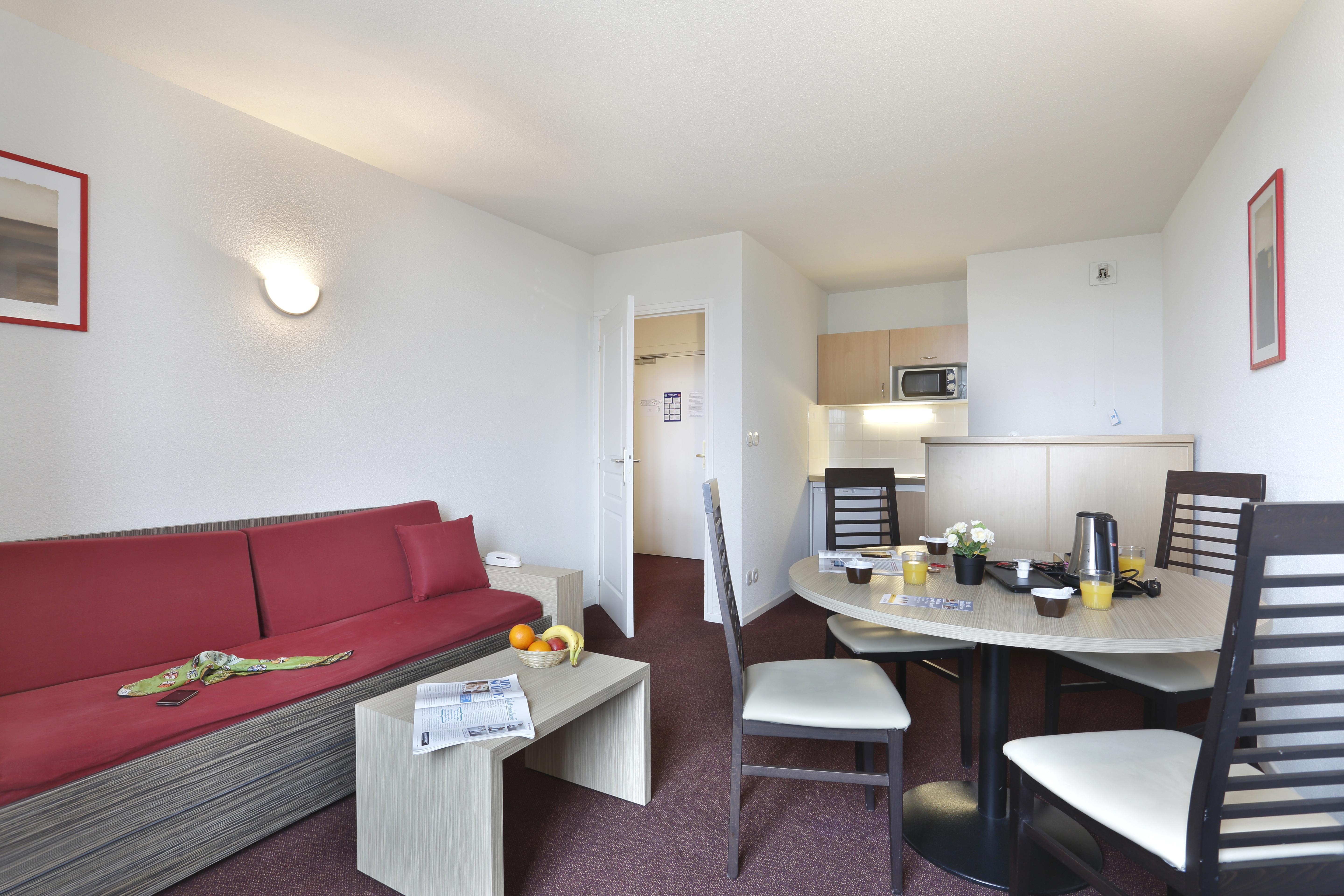 Épernay Comfort Suites & Vacanceole Les Demeures Champenoises מראה חיצוני תמונה