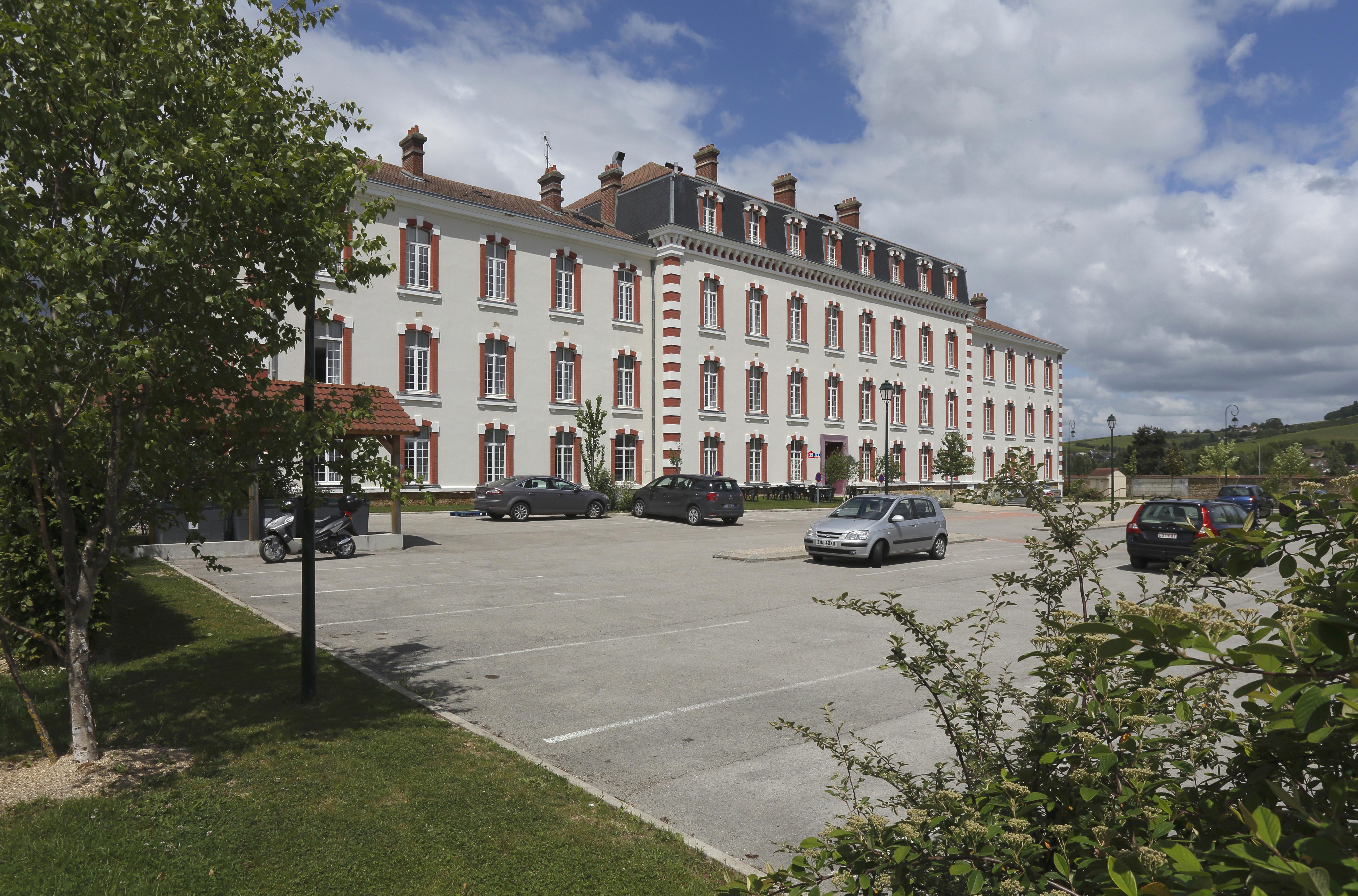 Épernay Comfort Suites & Vacanceole Les Demeures Champenoises מראה חיצוני תמונה