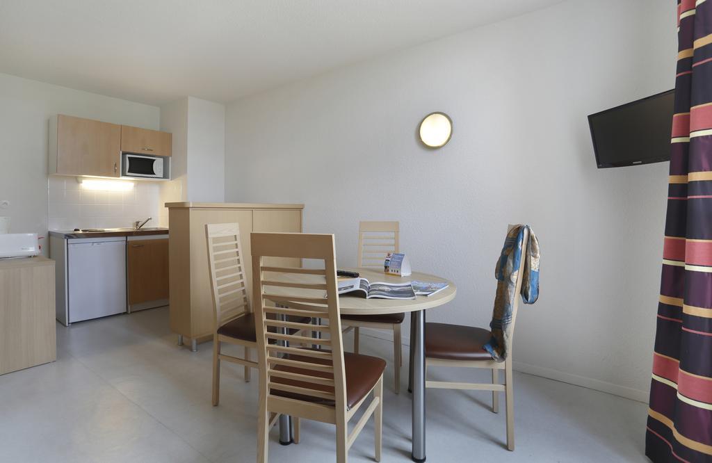 Épernay Comfort Suites & Vacanceole Les Demeures Champenoises חדר תמונה