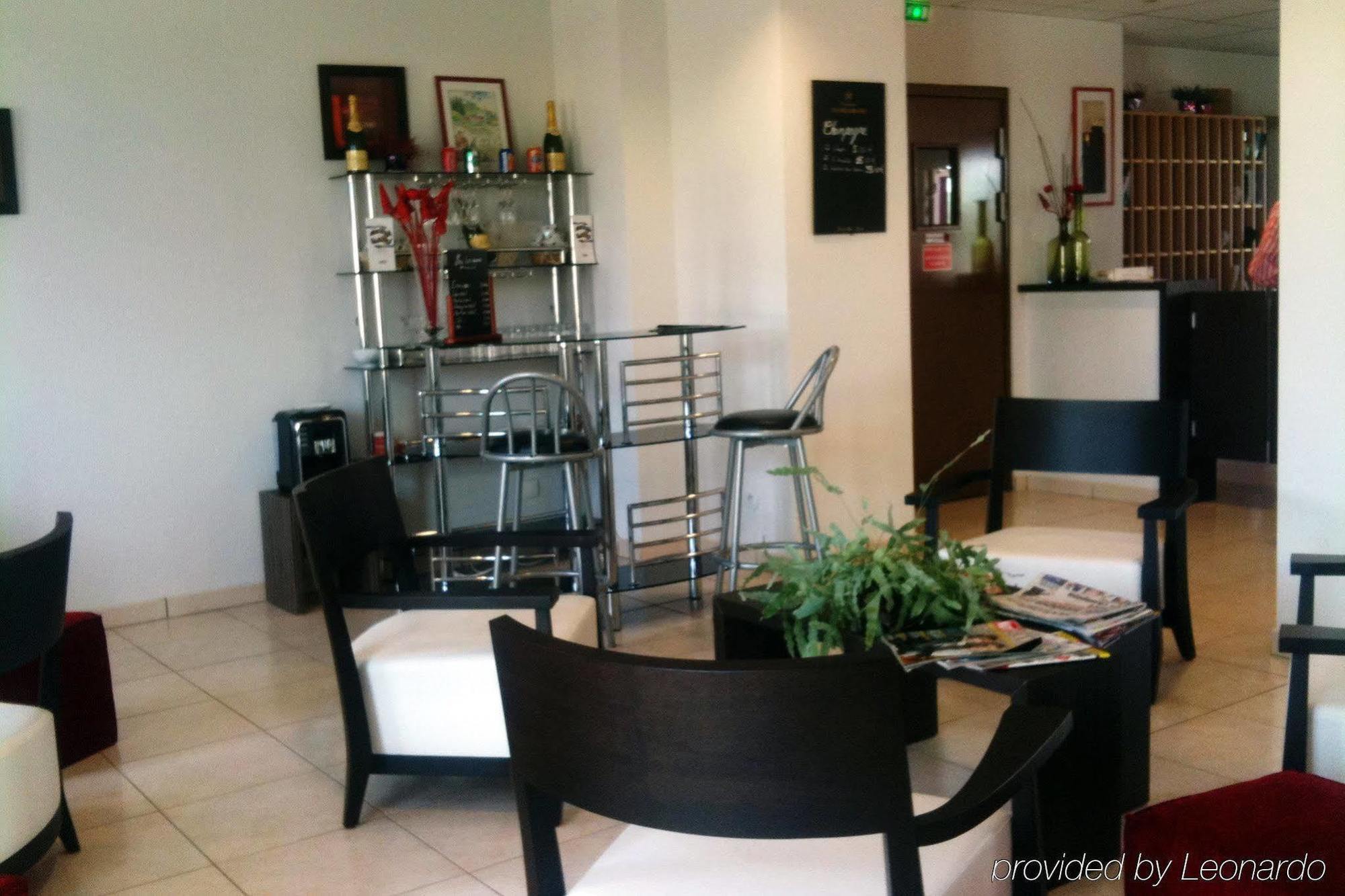 Épernay Comfort Suites & Vacanceole Les Demeures Champenoises מראה פנימי תמונה